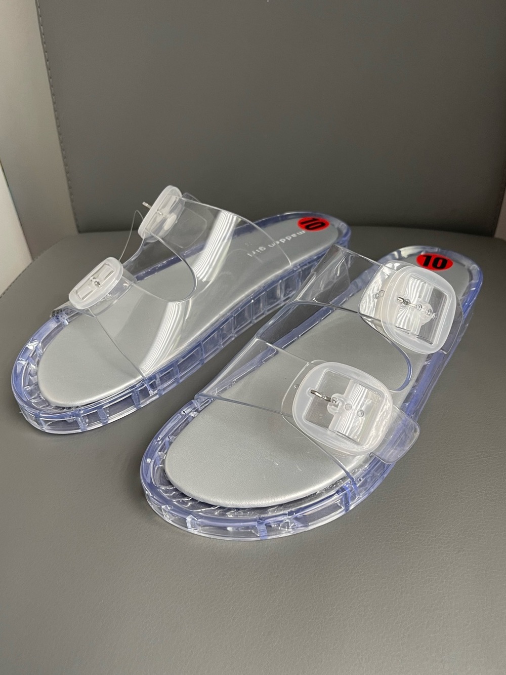 Madden Girl Clear Jelly Flat Sandals Silver Metallic Insole Women’s Size 10